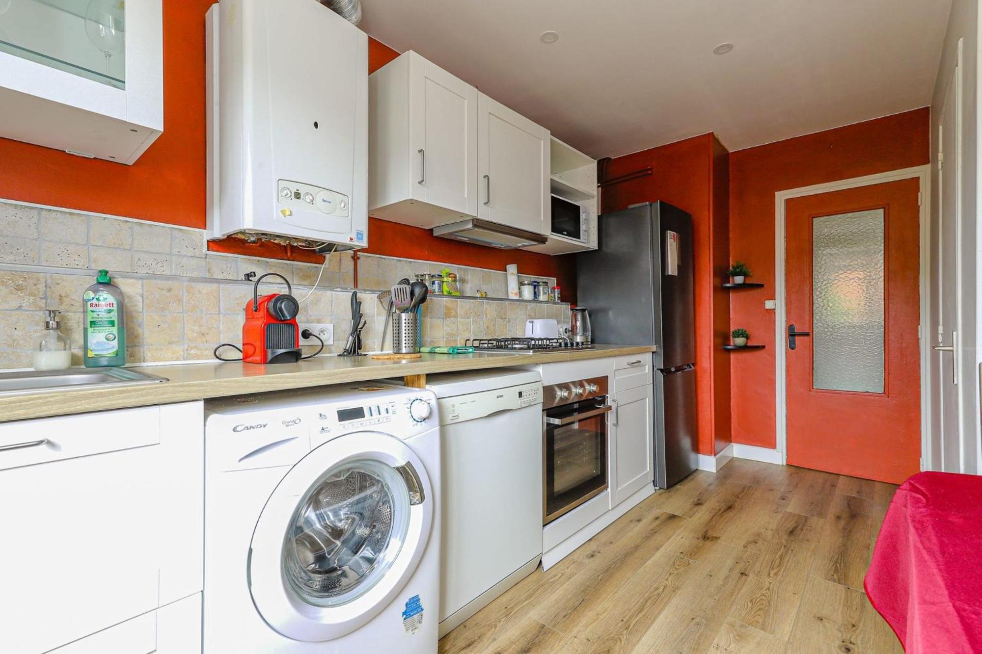 Beautiful And Spacious T3 With Balcony In Toulouse